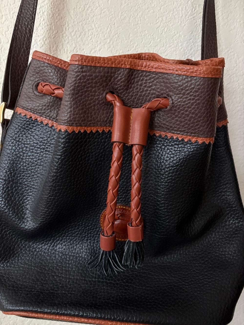 Vintage All Weather Leather Dooney &Bourke 
Teton Drawstring Handbag